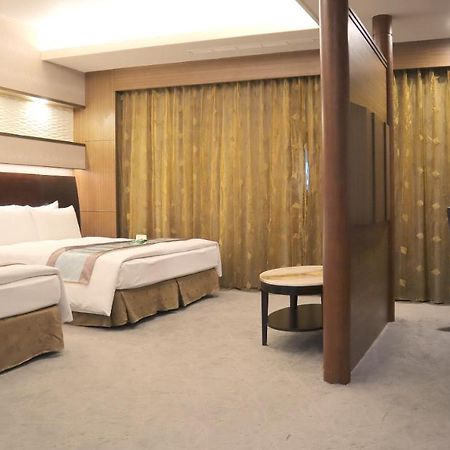 Ho Fong Business Stay Fengyuan Εξωτερικό φωτογραφία