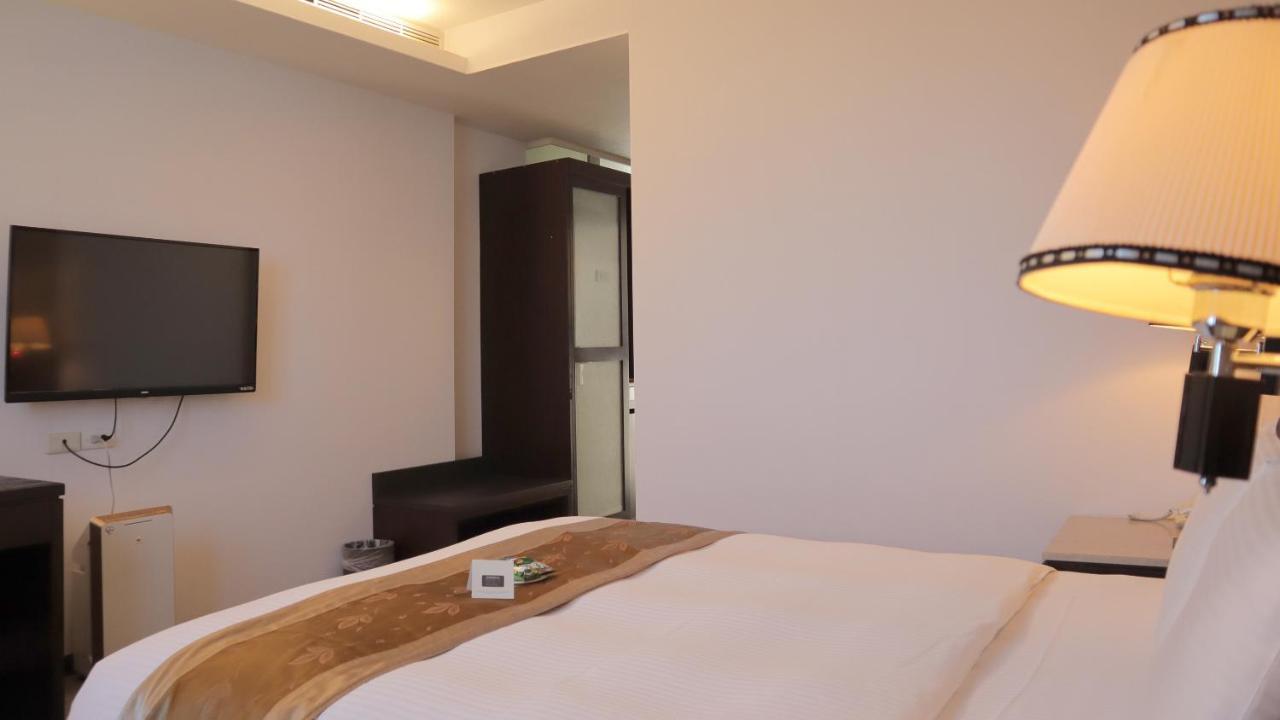 Ho Fong Business Stay Fengyuan Εξωτερικό φωτογραφία